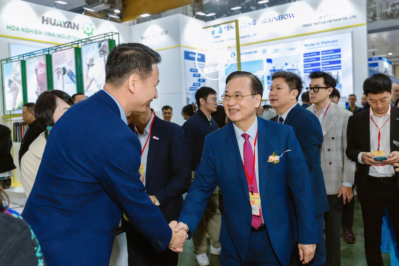 Vì Sao Chuyển Đổi Sản Xuất Thông Minh Là Xu Hướng Tất Yếu Của Nhà Máy Hiện Đại?